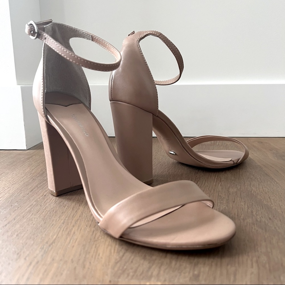 Perfect Nude Heels! Tony Bianca Nude Sandals/ Heels, 9.5